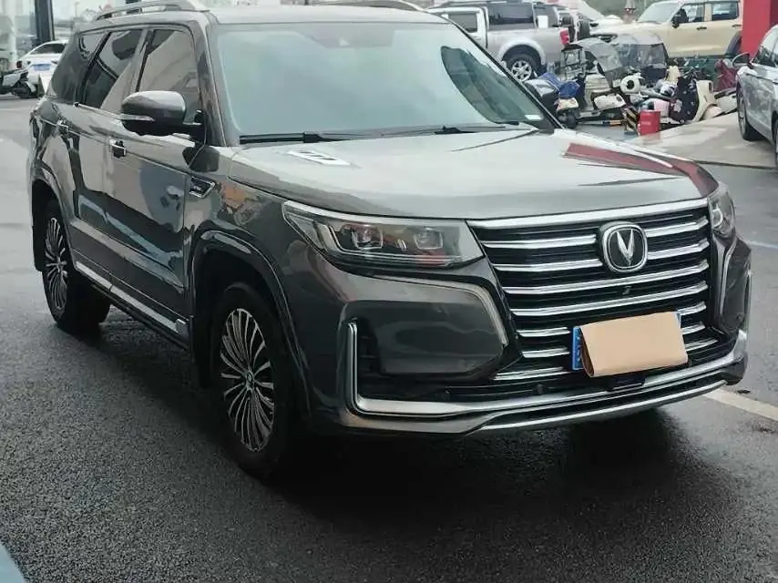 ChangAn CS95 2019 2.0T two-wheel drive distinguished model 2