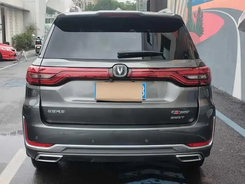 ChangAn CS95 2019 2.0T two-wheel drive distinguished model 4