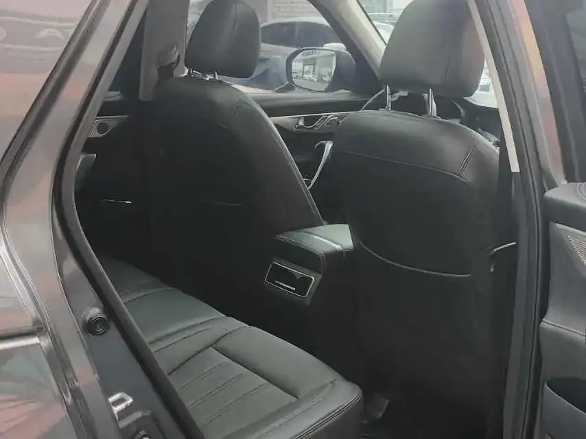 ChangAn CS95 2019 2.0T two-wheel drive distinguished model 8