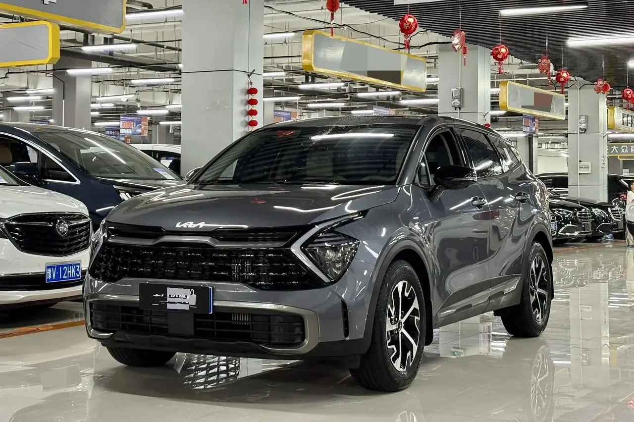 Open image lightbox: Kia 2025 Lion Platinum Extension 1.5T Two-wheel Drive Premium Smart Edition Automatic Gear