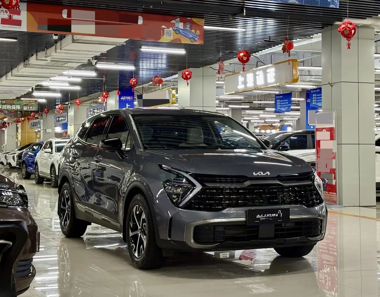 Kia 2025 Lion Platinum Extension 1.5T Two-wheel Drive Premium Smart Edition Automatic Gear 3