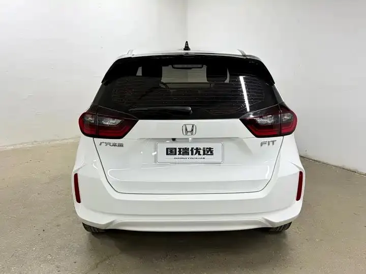 Fit 2021 1.5L CVT Trendy Edition 4