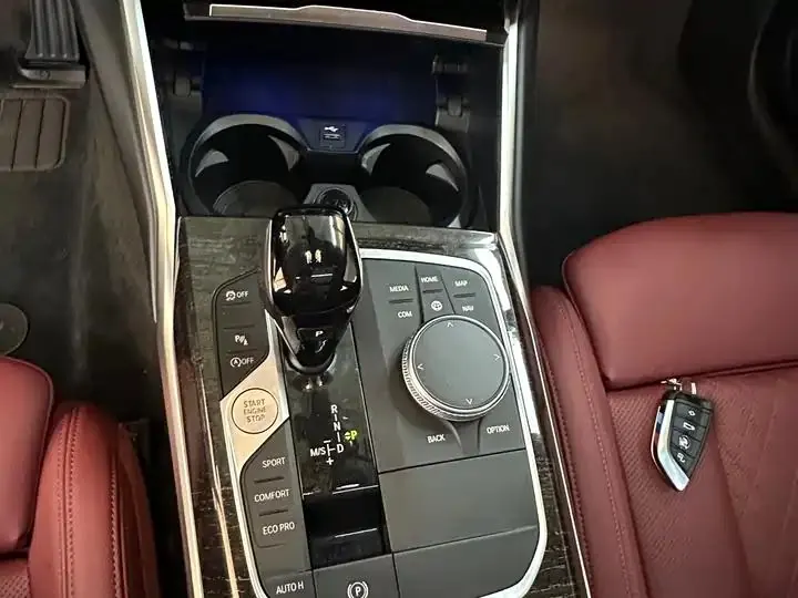 BMW 3 Series 2022 model facelift 325Li M Sport Package 12