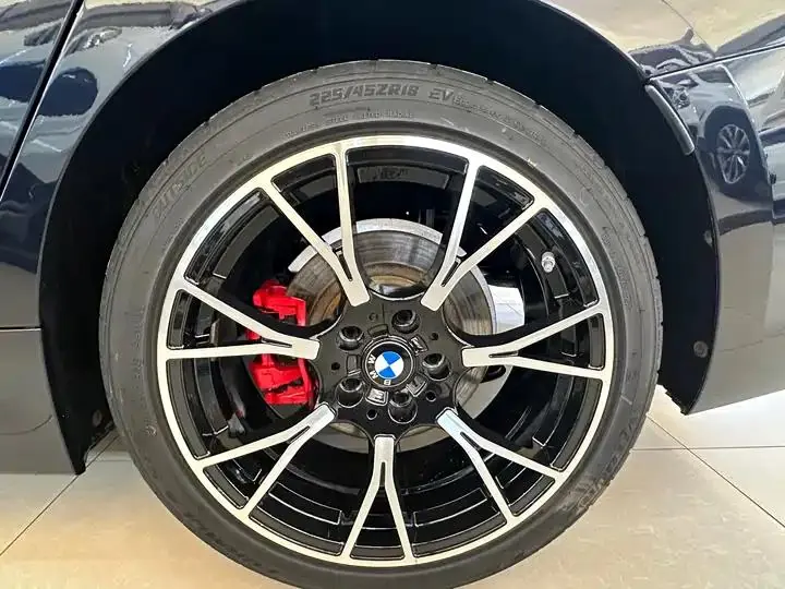 BMW 3 Series 2022 model facelift 325Li M Sport Package 16