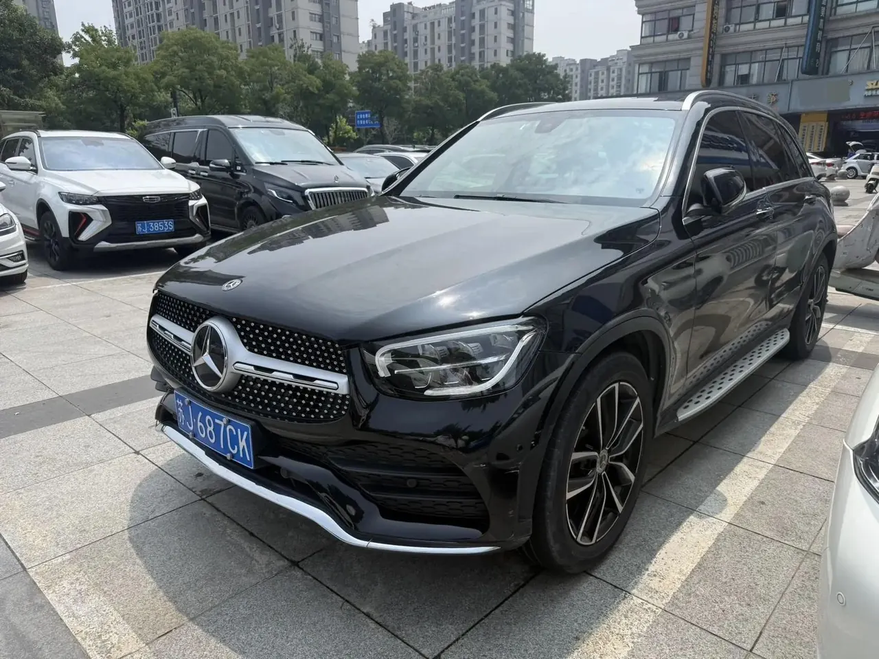 Mercedes Benz GLC 2020 model facelifted GLC 260 L 4MATIC Luxury Edition - View 1