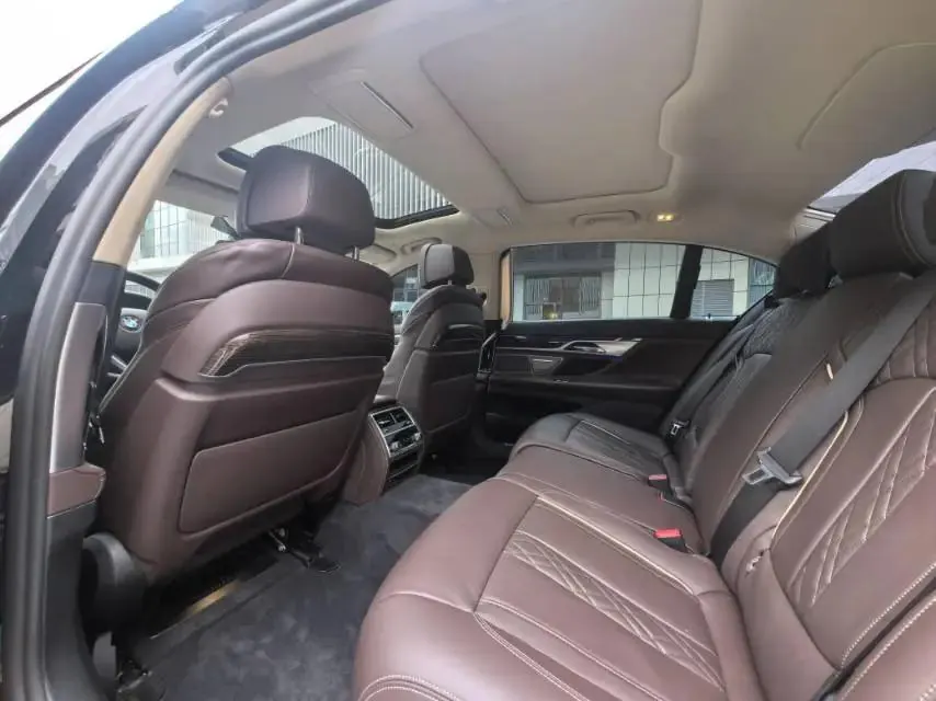 BMW 7 Series 2019 Modified 730Li Deluxe Suit 6