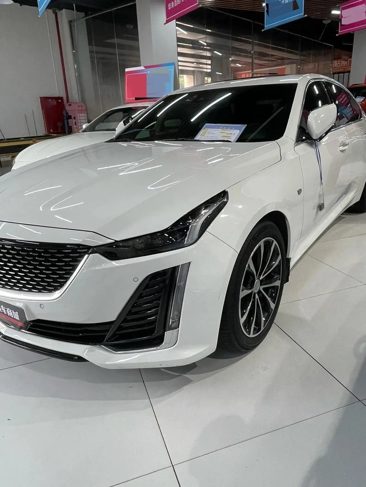 Cadillac CT5 2021 28T Luxury Model - View 1