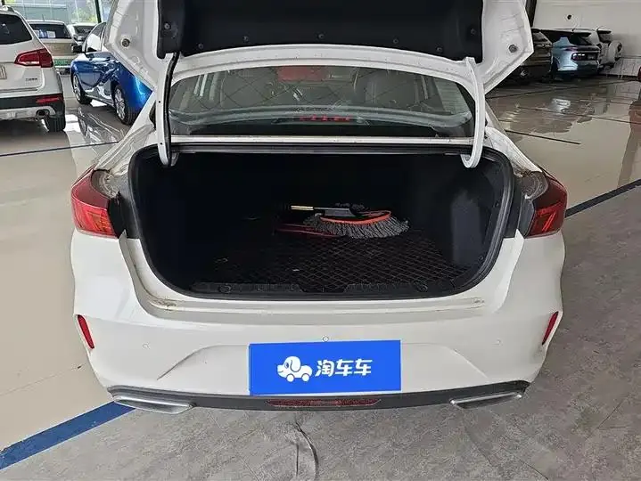 Eado 2020 PLUS Million Edition 1.6L GDI CVT Luxury Model 4