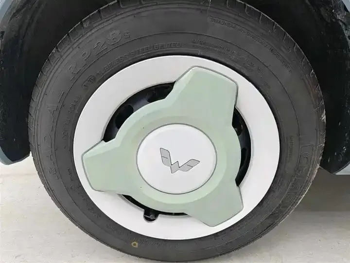 Hongguang MINIEV 2021 macaron sandwich 120km lithium iron phosphate 7