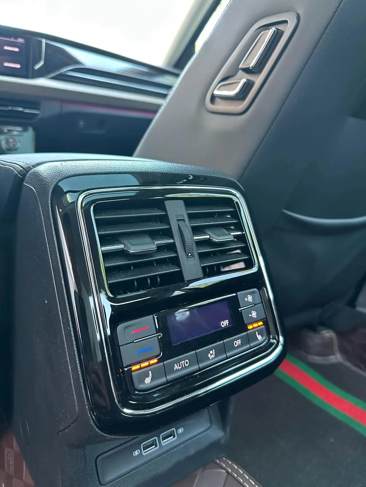 Passat 2019 380TSI Distinguished Edition Country VI 10