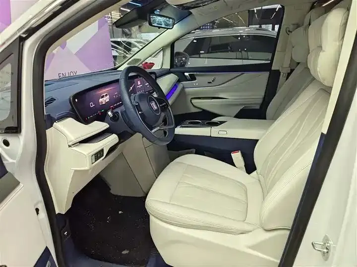 Buick GL8 New Energy 2024 Lu Zun Luxury Edition 7 10