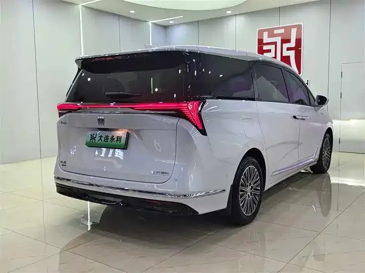 Buick GL8 New Energy 2024 Lu Zun Luxury Edition 7 6