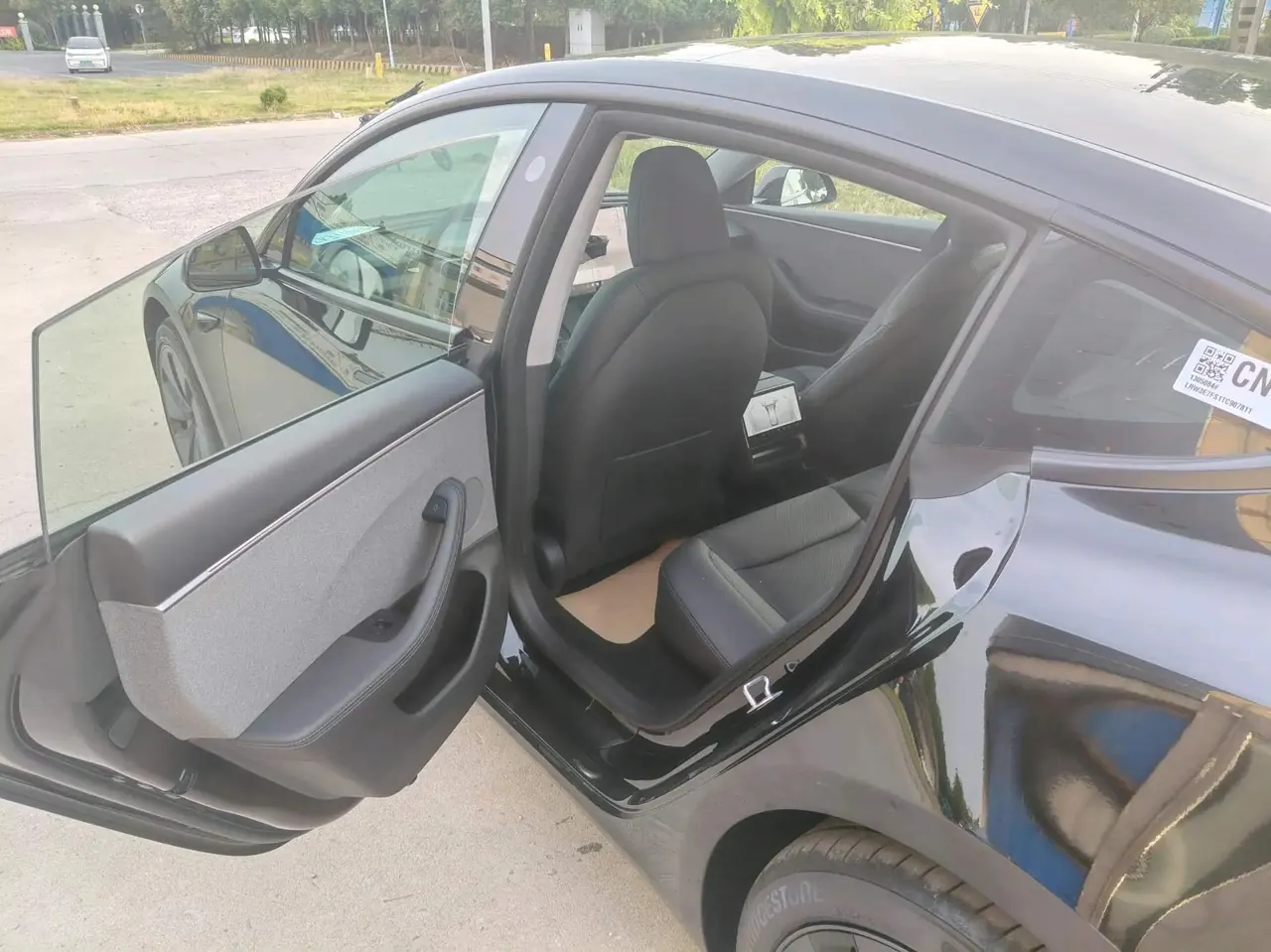Tesla 2025 Model 3 Rear-Wheel Drive (Refreshed) Automatic 4