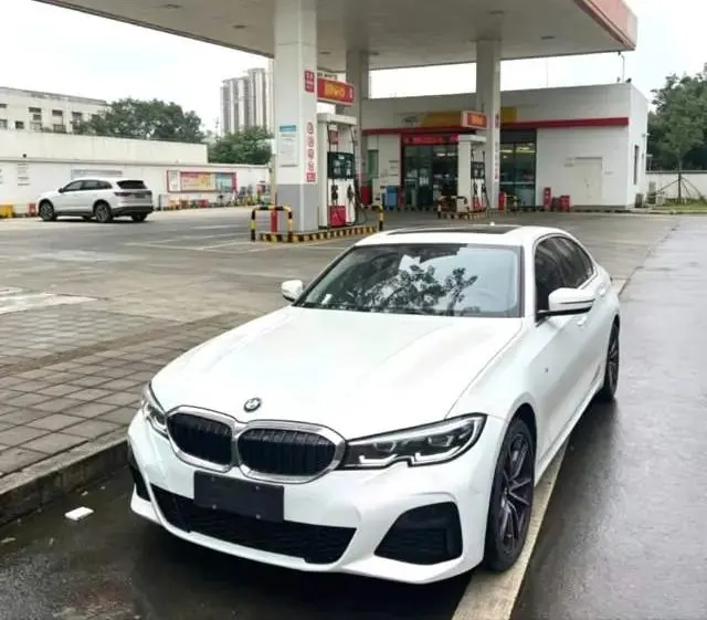 BMW 3 Series 2021 model, facelifted, 325Li M Sport Package - View 1
