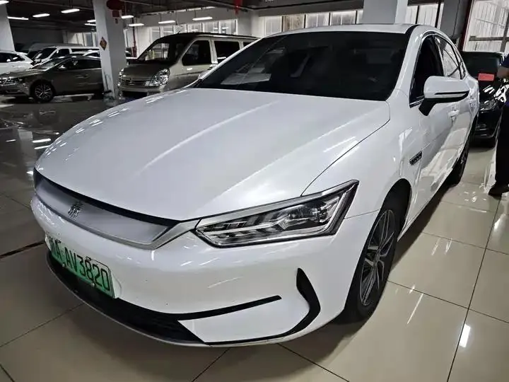 Qin PLUS 2021 EV 420KM Travel Edition - View 1