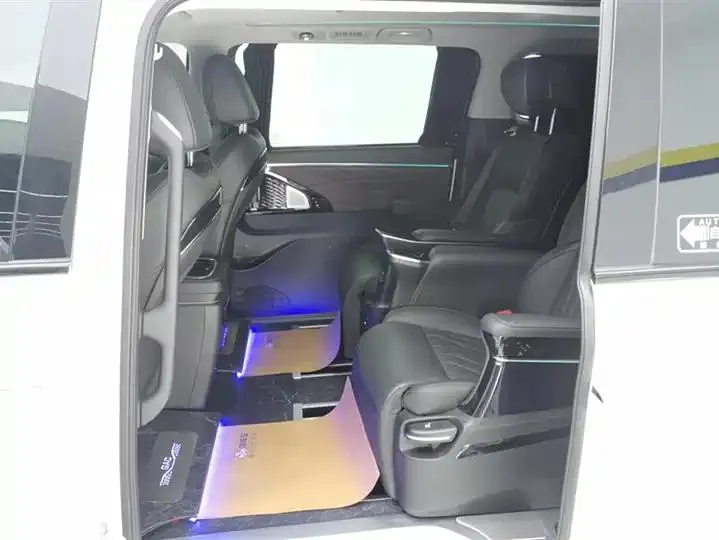 GAC Trumpchi M8 2024 Master Series 400T Supreme Edition 11