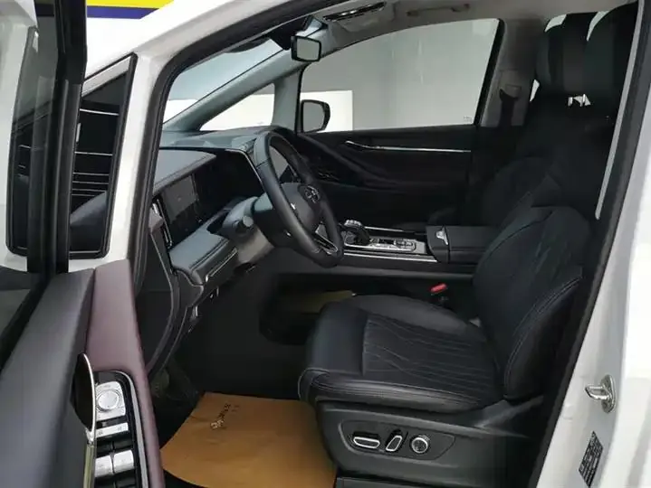 GAC Trumpchi M8 2024 Master Series 400T Supreme Edition 9