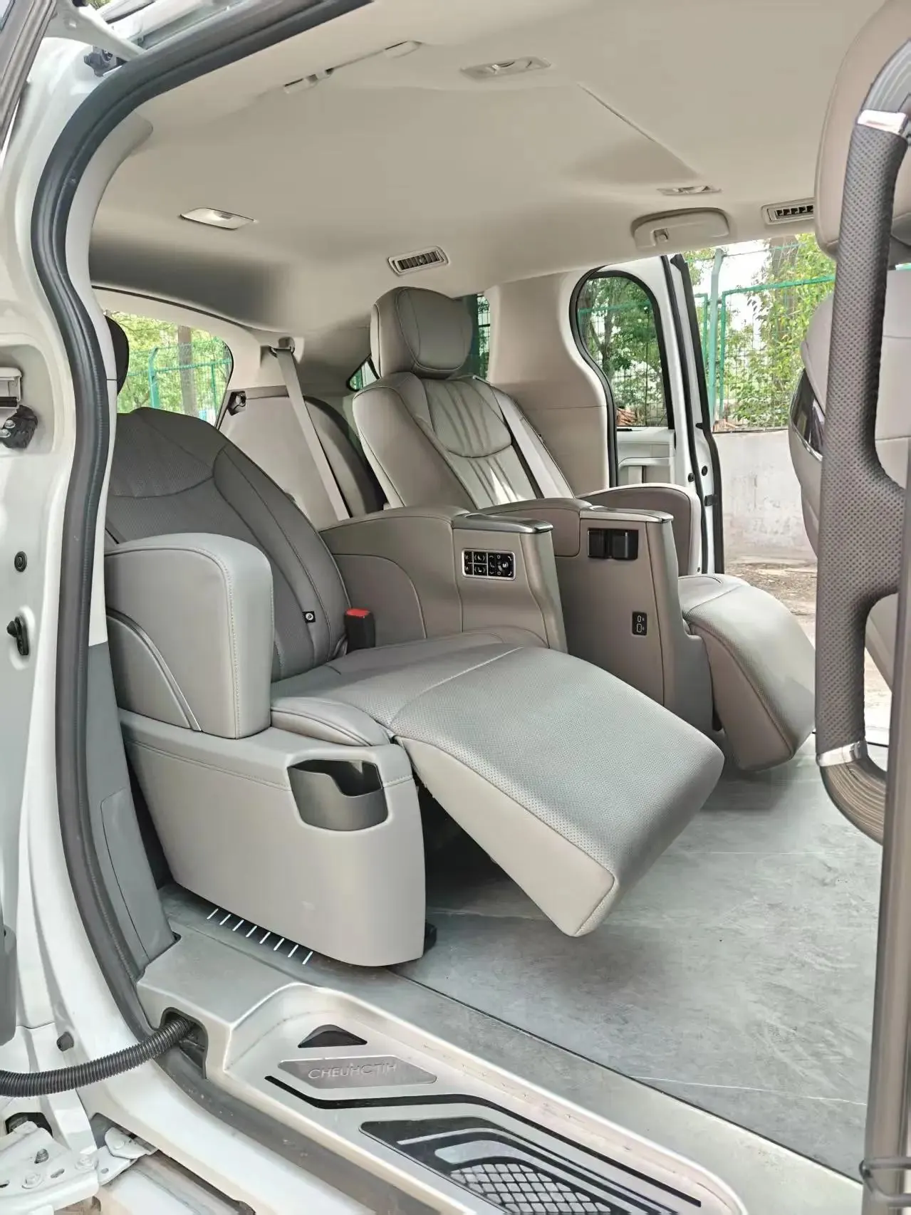 Toyota 2024 Sienna HYBRID 2.5 CVT Comfort Edition Automatic 7