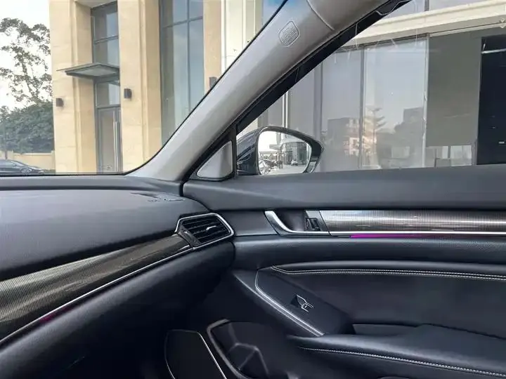 Accord 2022 260TURBO Magic Night Premium Edition 20