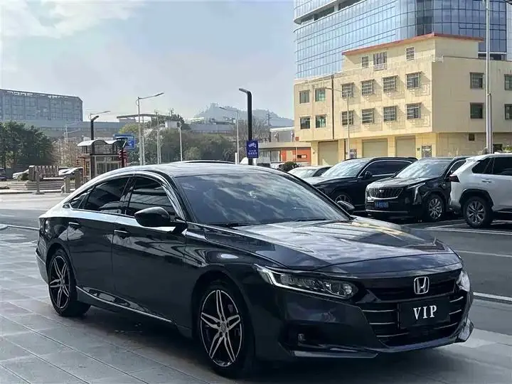 Accord 2022 260TURBO Magic Night Premium Edition 3