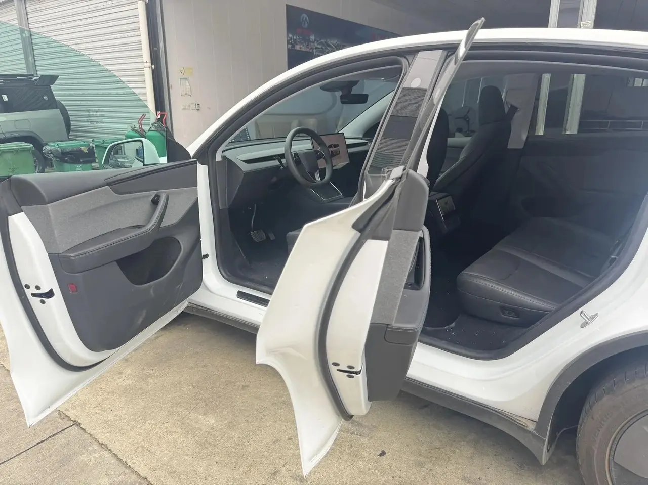 Tesla 2026 Model Y long endurance rear wheel drive version automatic transmission 8