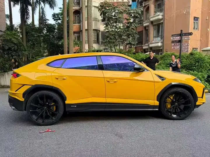 Urus 2023 Model 4.0T V8 S 6