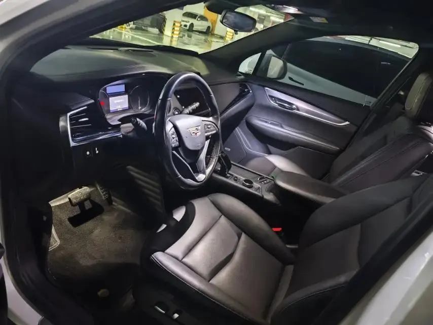 Cadillac XT6 2021 28T Seven-seat Fashion Model 6