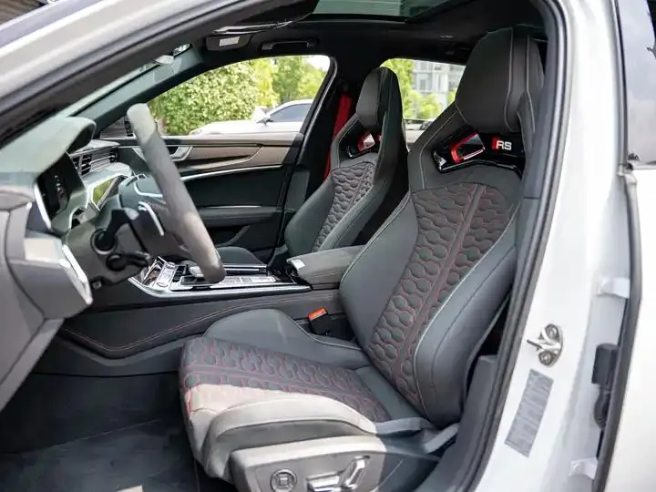Audi RS 6 2025 RS 6 Avant GT 14