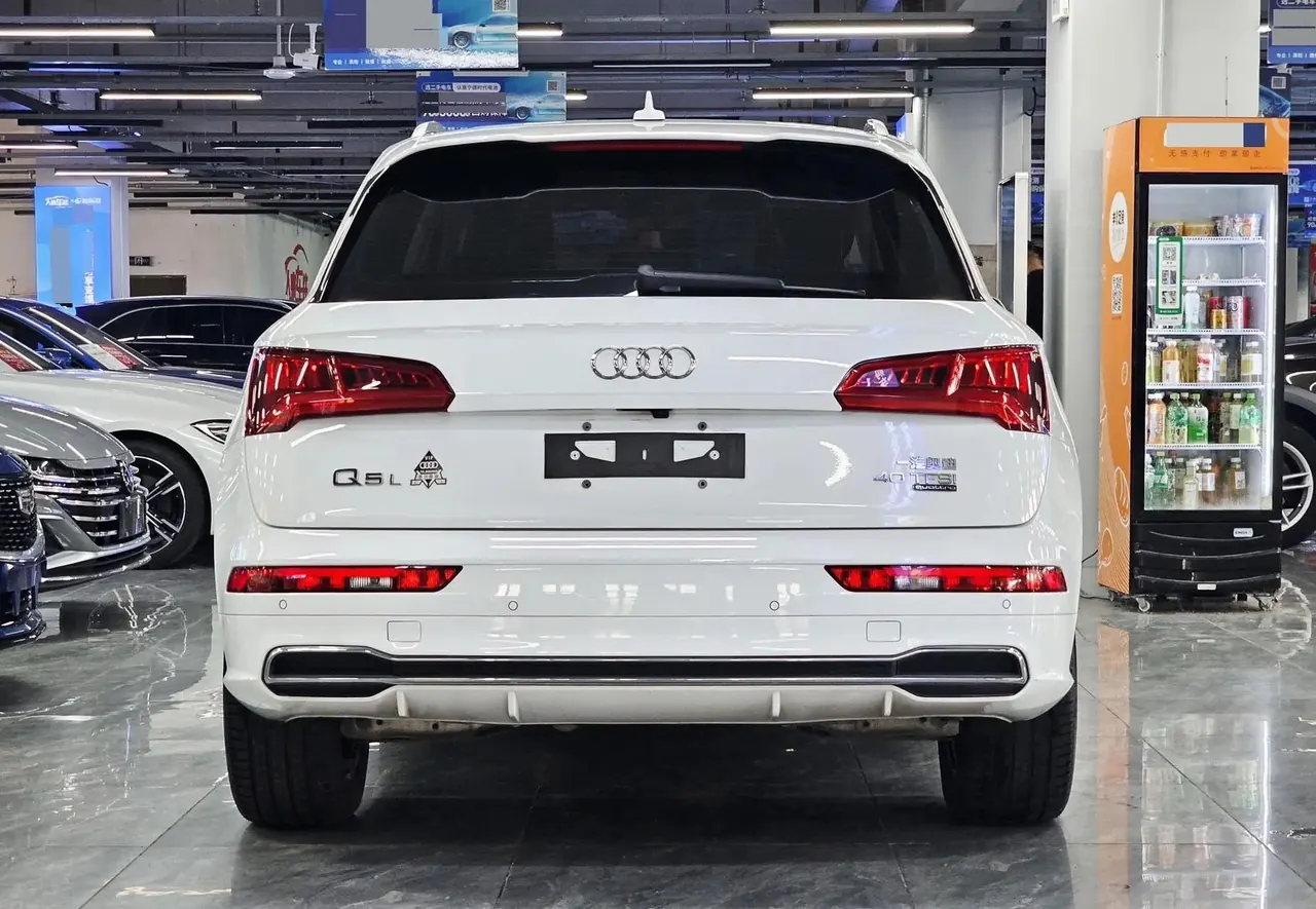 Audi Q5L 2020 40 TFSI Enjoy Fashion 3
