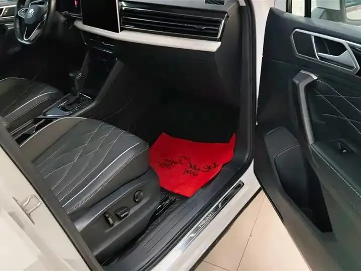 Tiguan L 2022 330TSI Automatic Two-Drive Smart Edition 8