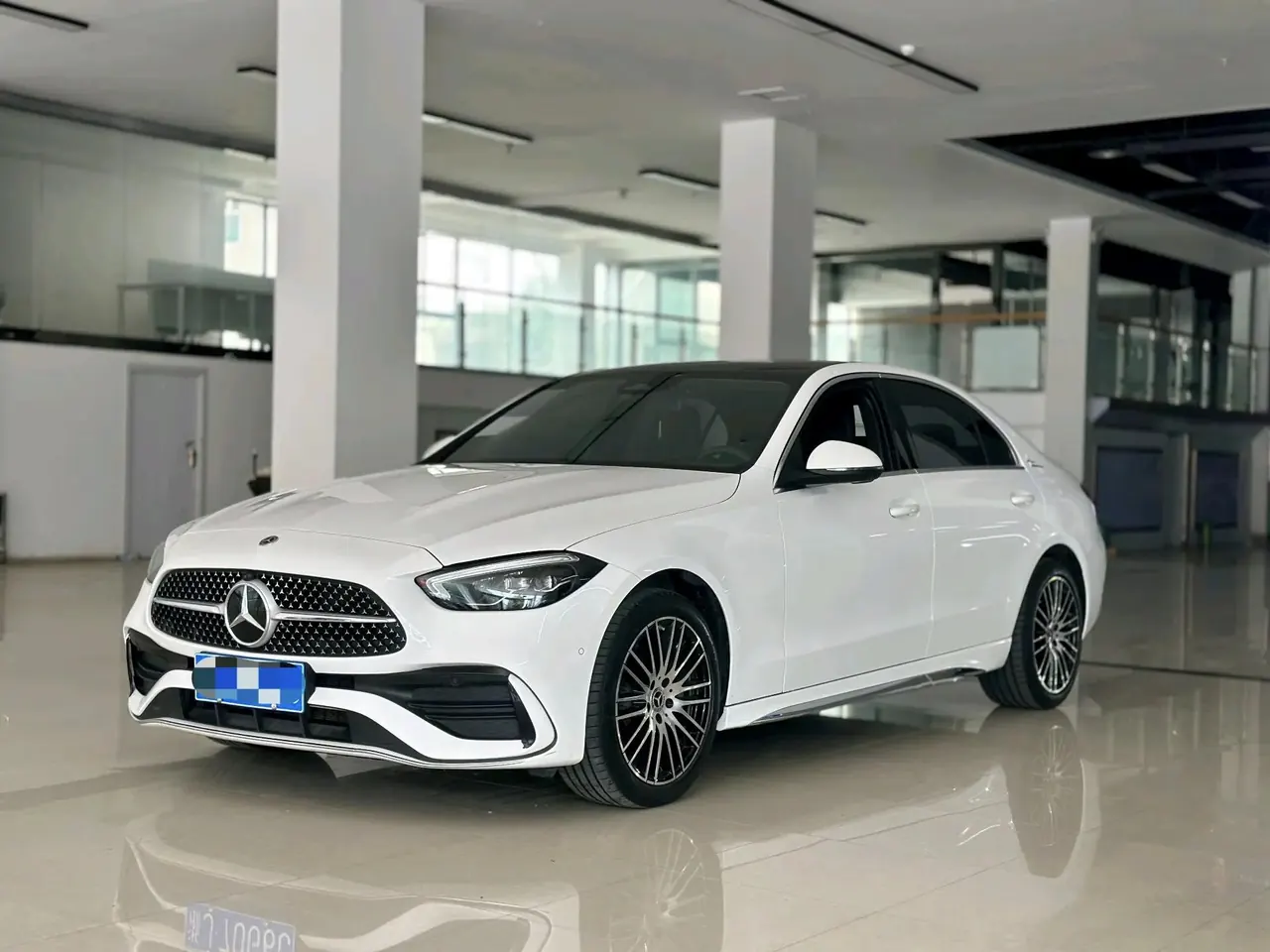 Open image lightbox: Mercedes Benz C- Class 2025 model C 260 L 48V 1.5T Sport Edition automatic transmission