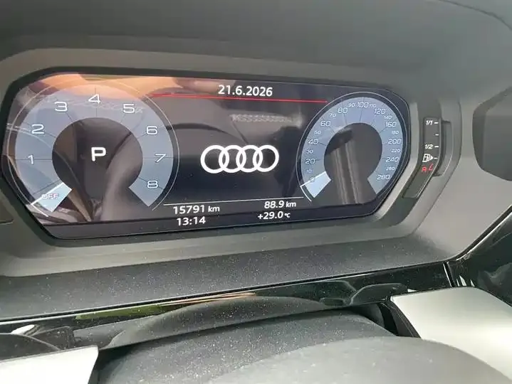 Audi A3 2023 Sportback 35 TFSI Fashion Sport 7