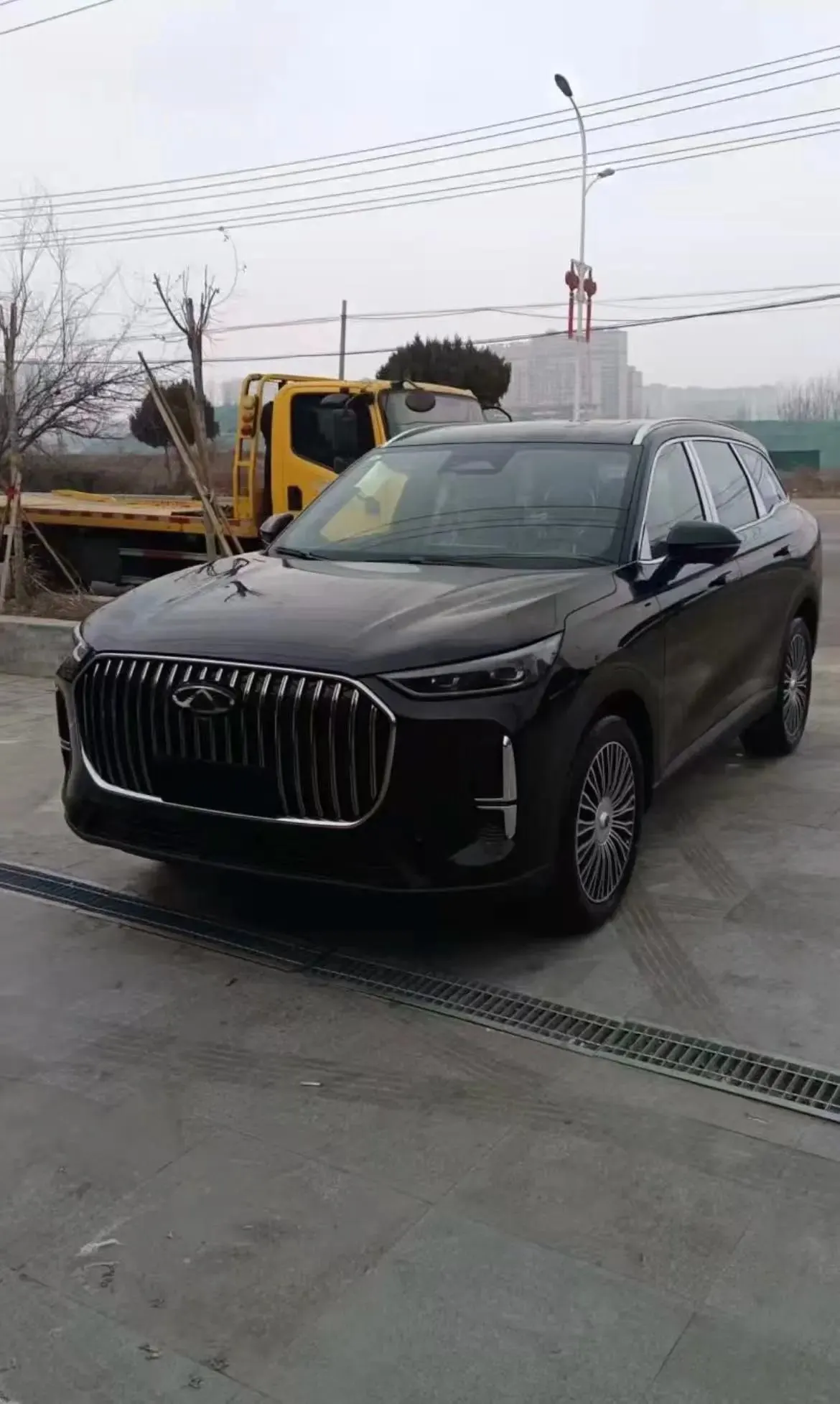 Open image lightbox: Chery 2025 Ruihu 9 2.0T Two-Drive Comfortable Edition 5-seat Automatic Gear