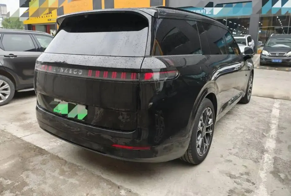 LYNK&amp;CO 900 2025 2.0T Ultra 4