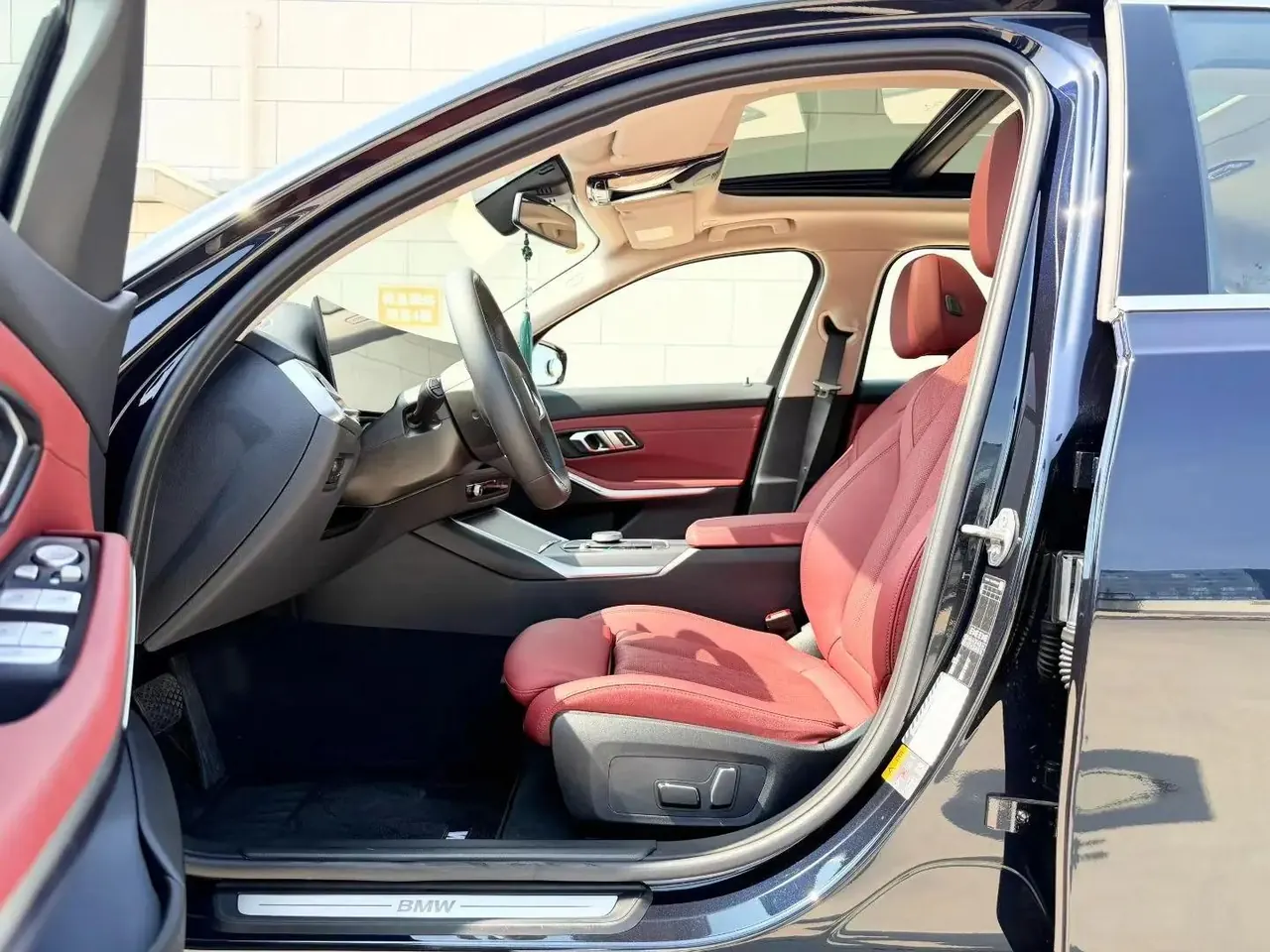 BMW 2025 i3 eDrive 35 L automatic gear 4