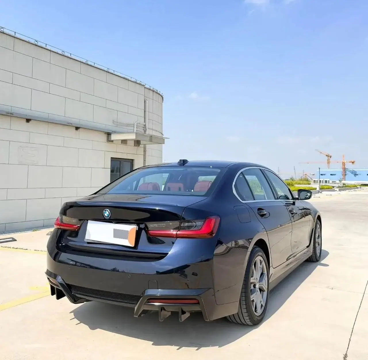 BMW 2025 i3 eDrive 35 L automatic gear 9