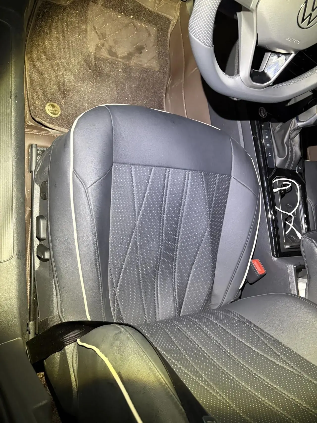 Volkswagen 2025 Passat 2.0TSI 380TSI Outstanding Edition Starry Dragon Edition Automatic 2