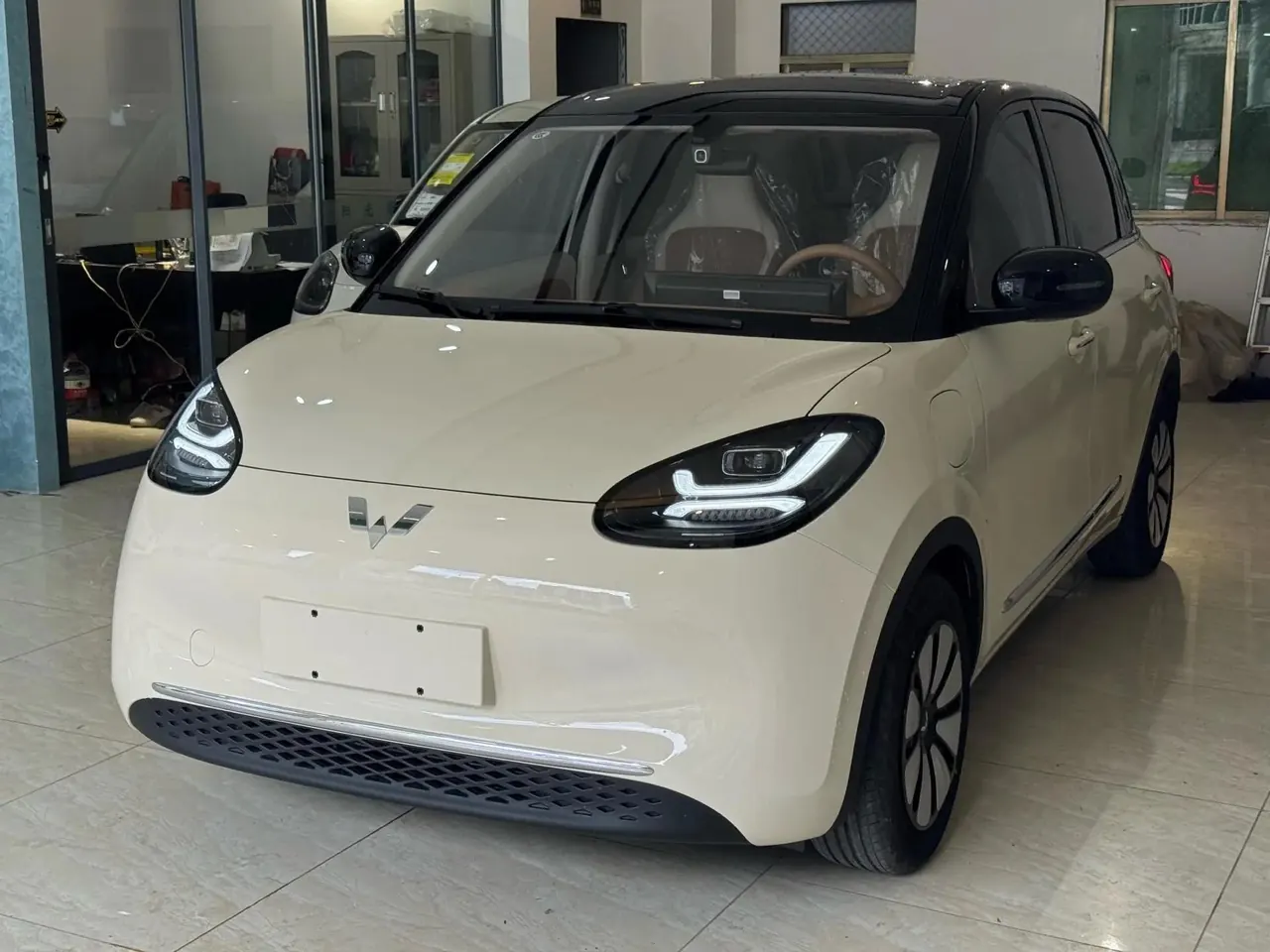 Открыть галерею: WuLing 2025 Plantronics 333km Enjoy Automatic Gear