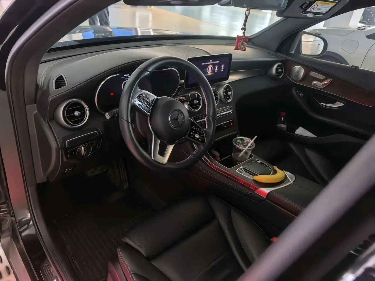 Mercedes Benz GLC 2021 model, GLC 300 L 4MATIC Sport version 5