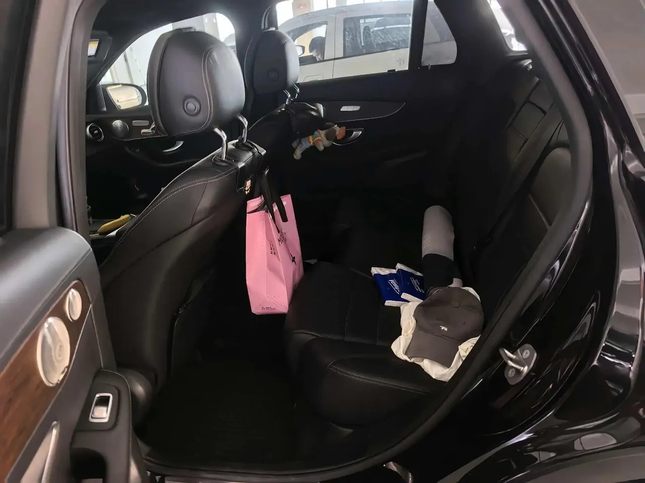 Mercedes Benz GLC 2021 model, GLC 300 L 4MATIC Sport version 6