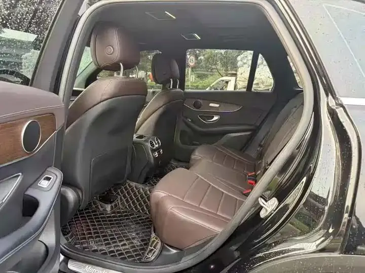 Mercedes Benz GLC 2021 GLC 260 L 4MATIC Luxury Model 9