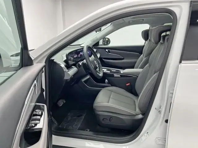 Buick 2025 Model E5 620km Prestige Edition Automatic 5