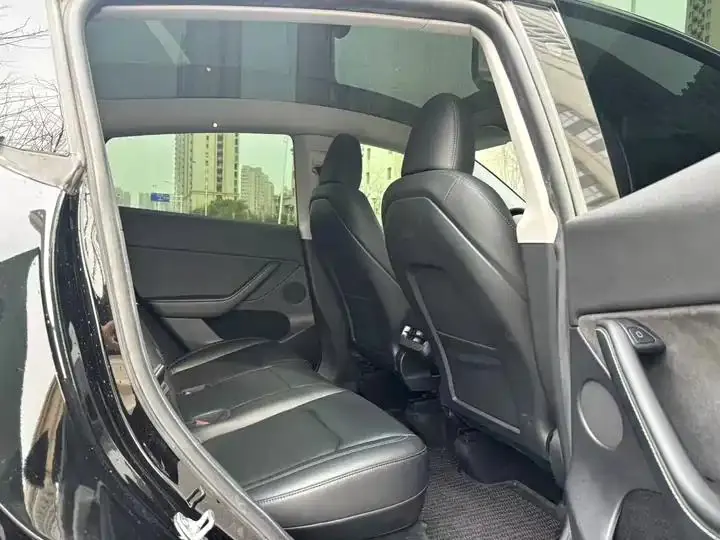 2022 Model Y Refreshed Rear-Wheel-Drive Version 8