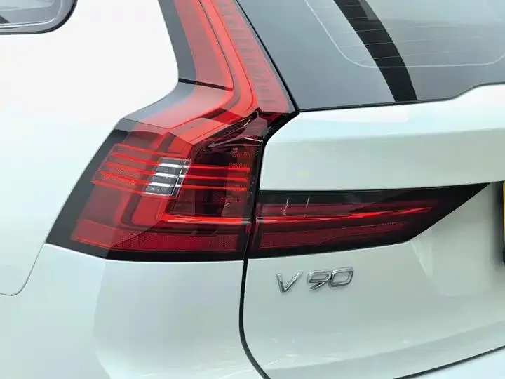 Volvo V90 2021 Cross Country B5 AWD Zhiyuan Edition 10