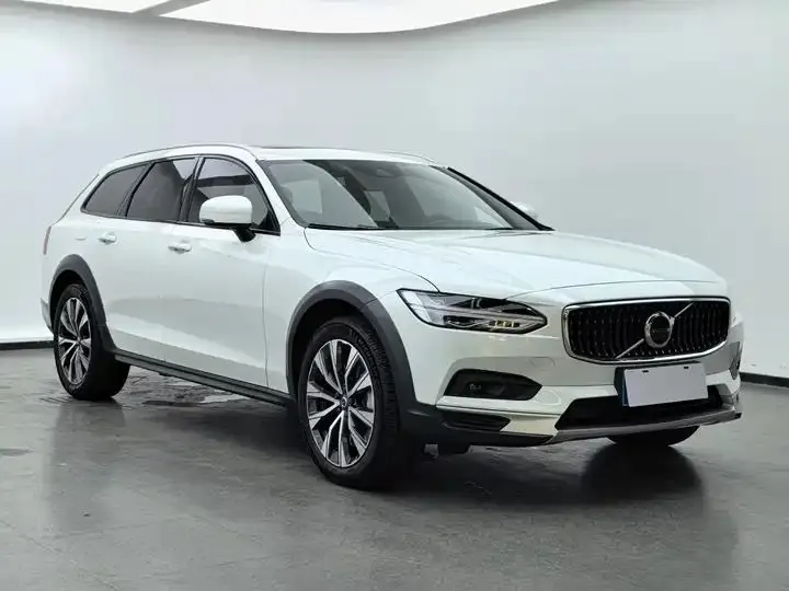 Volvo V90 2021 Cross Country B5 AWD Zhiyuan Edition 3
