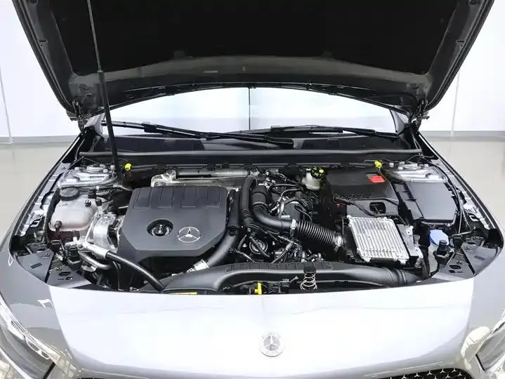 Mercedes Benz Class A 2025 A 180 L 12