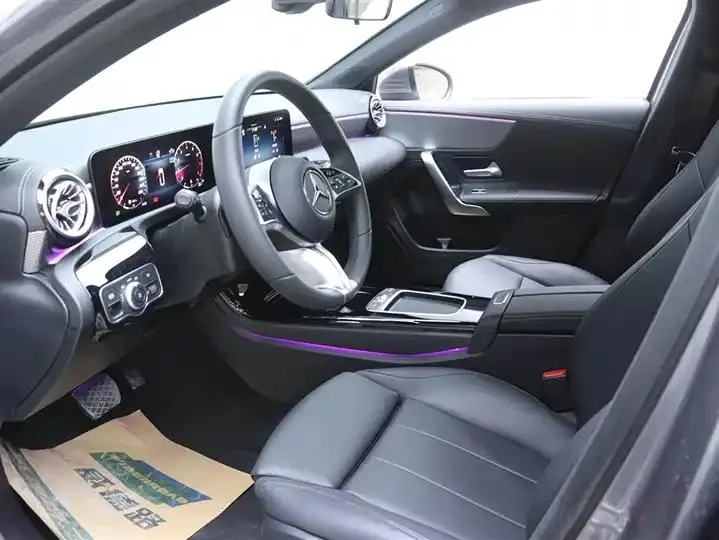 Mercedes Benz Class A 2025 A 180 L 13