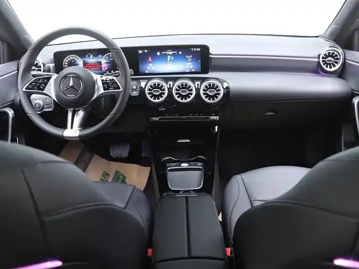 Mercedes Benz Class A 2025 A 180 L 24