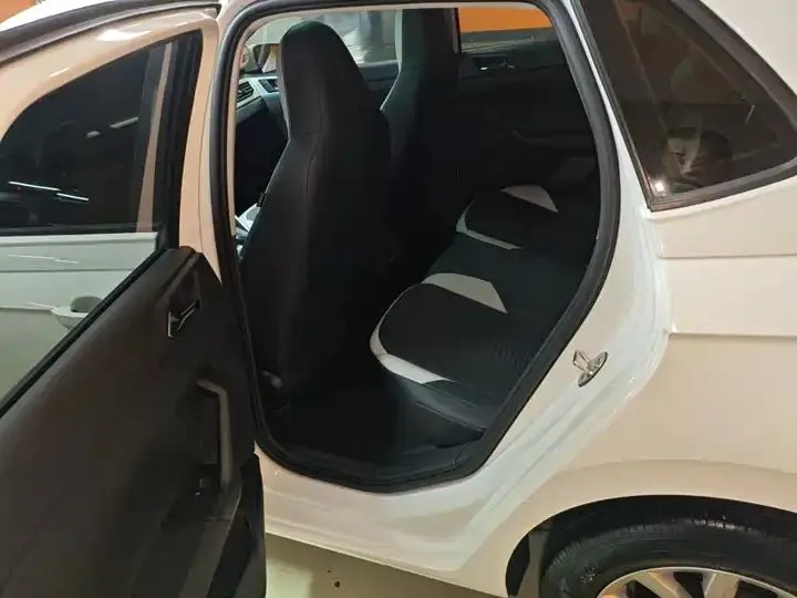 2021 Polo Plus 1.5L Automatic Colorful Technology Edition 6
