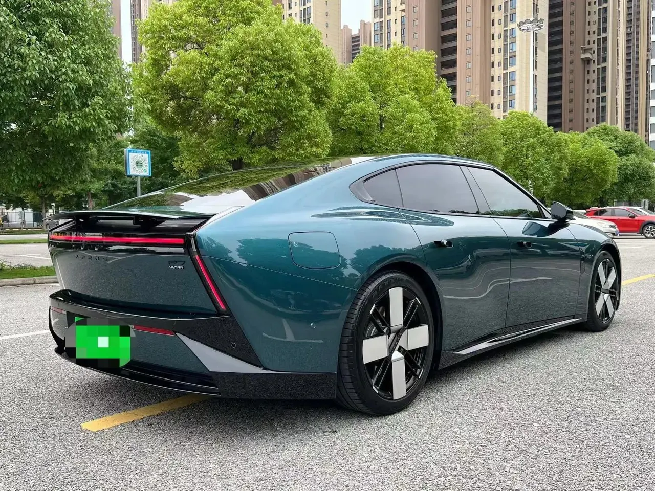 Xpeng 2025 P7 702km Long Range Version Automatic 7